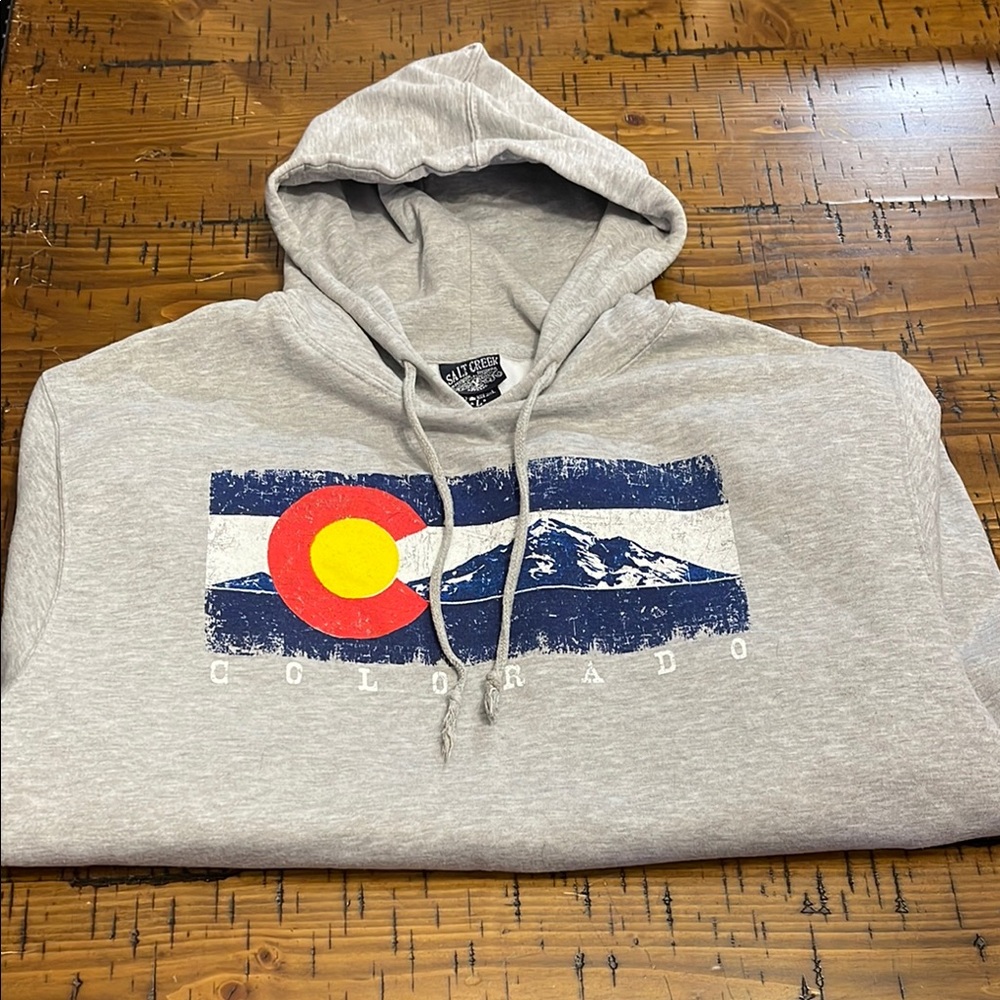 Gildan Gray and Red Sweater with Colorado Design